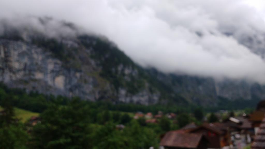 Base Cafe Apartment Lauterbrunnen Exterior photo